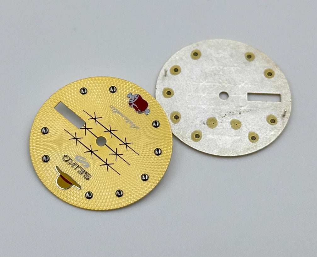 28.6mm dial