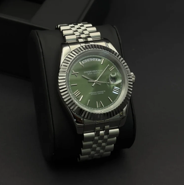 No.41 WATCH MOD JUST | DATE | GREEN