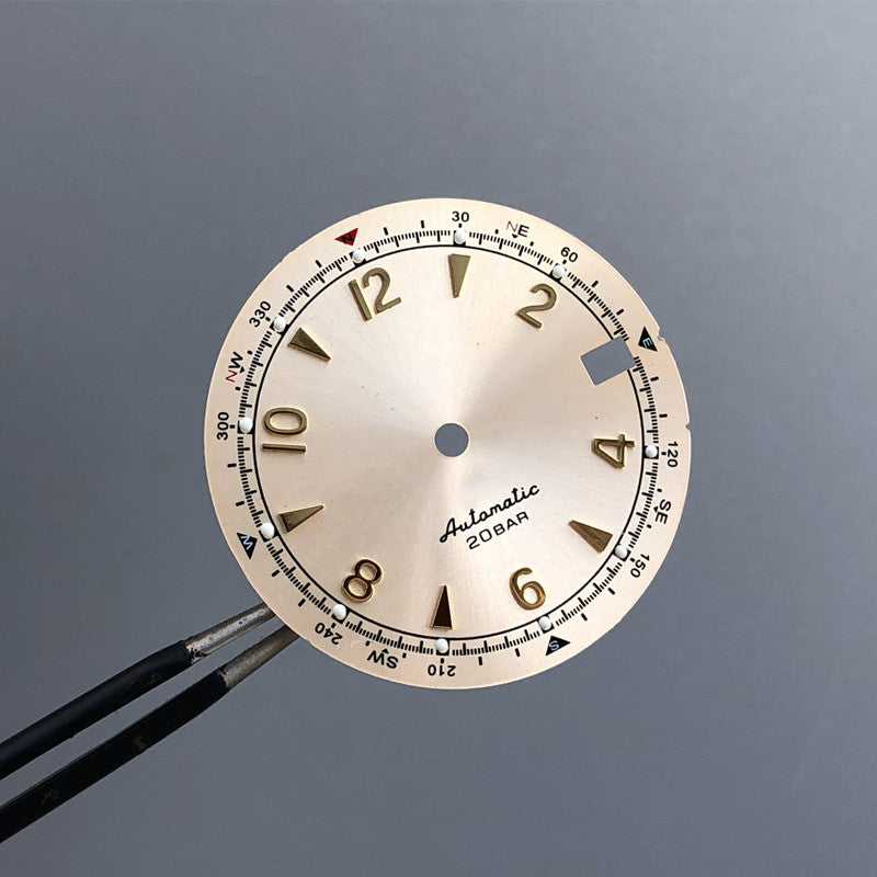 8.1 golden color dial with s logo 28.5mm