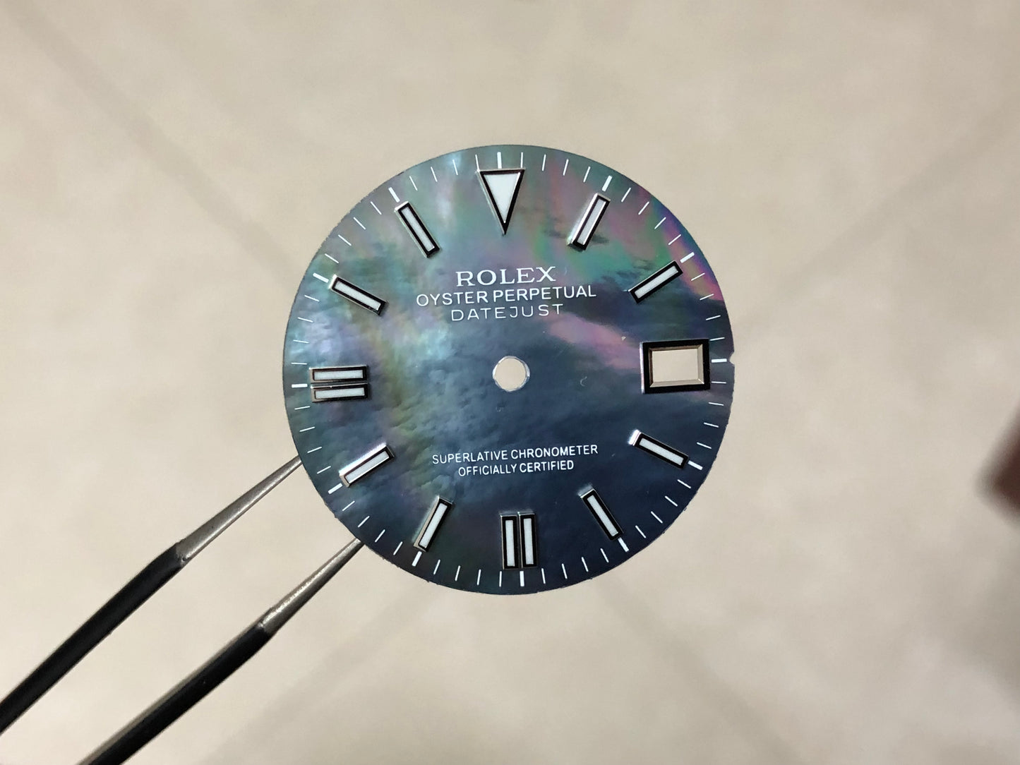 R8 dial green lume 28.5mm