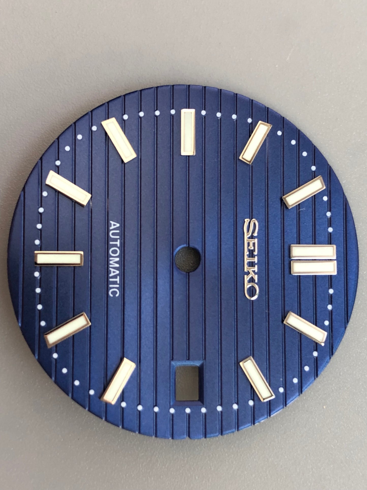 s dial