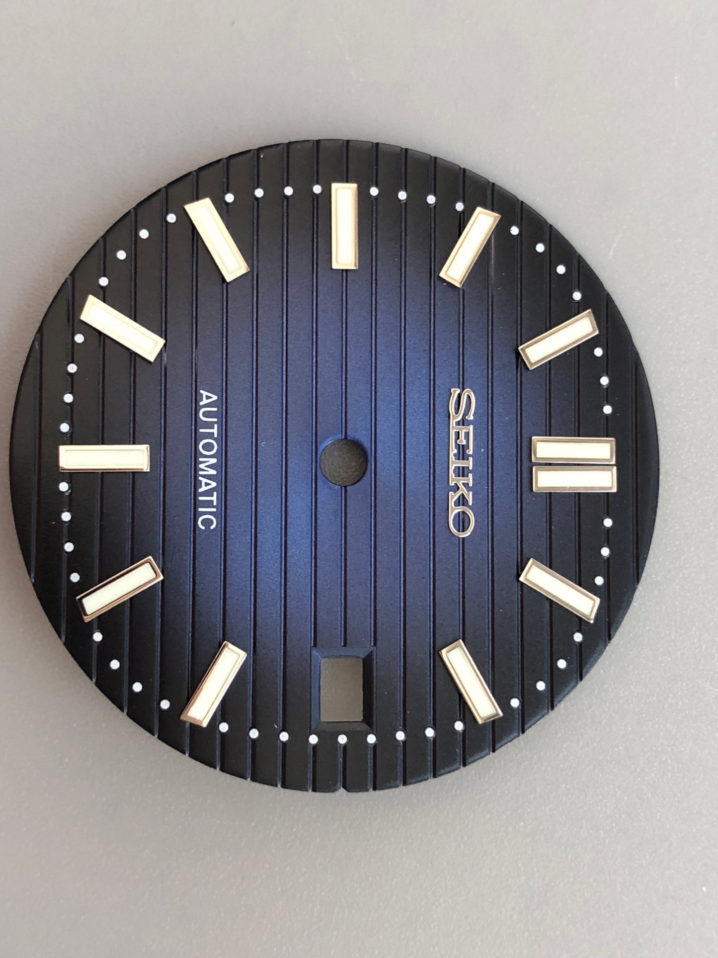 s dial